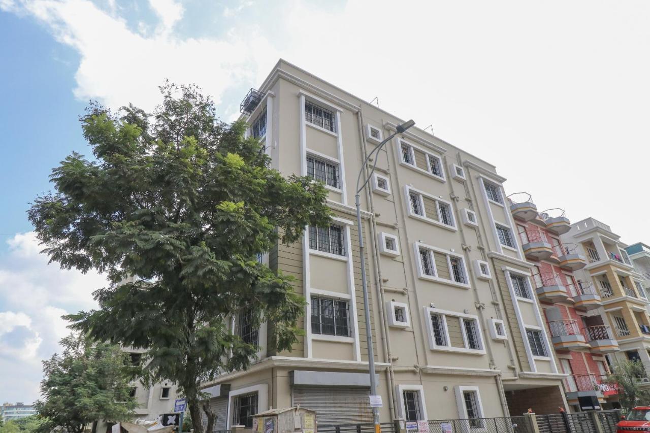 Capital O 76637 Shri Krishna Villa Kolkata Bagian luar foto